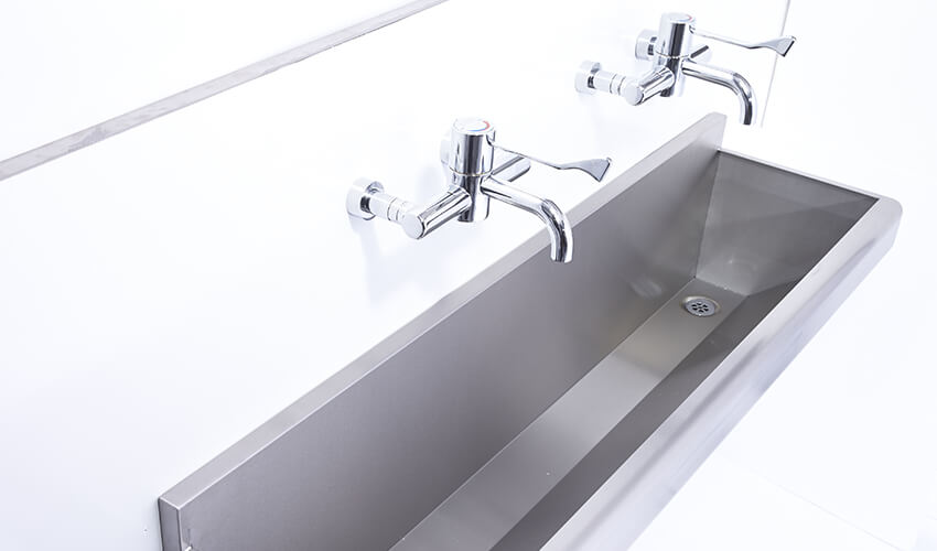 Surgical Sinks Market